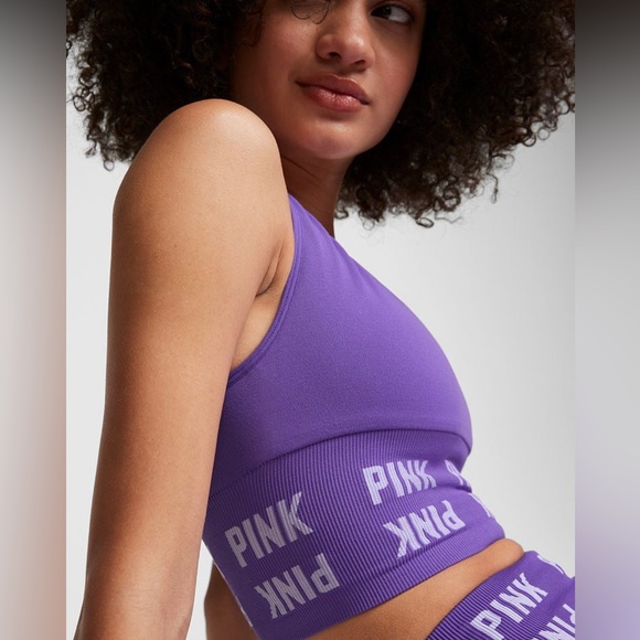 VS Pink seamless 3” high waist shorties & matching seamless scoop neck sport bra - Picture 10 of 12